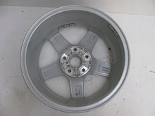 Laden Sie das Bild in den Galerie-Viewer, 1x Alufelge 16 Zoll 6.0&quot; 5x112 48ET Glanz Silber 5G0071496 VW Golf Vii Rim Wheel