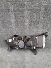 Laden Sie das Bild in den Galerie-Viewer, Frontscheinwerfer Dacia Sandero III 260101940RR LED Rechts Headlight