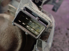 Laden Sie das Bild in den Galerie-Viewer, Frontscheinwerfer Opel Zafira B 24451052LH Links Scheinwerfer Headlight