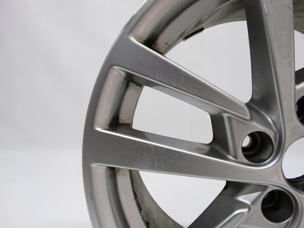 1x Alufelge 17 Zoll 7.5" 5x112 51ET Glanz Silber 8V0601025 Audi A3 Rim Wheel FEL6122270822rn