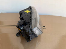 Laden Sie das Bild in den Galerie-Viewer, Frontscheinwerfer Skoda Octavia III 5E1941016 Rechts Scheinwerfer Headlight SCH4169906095jc