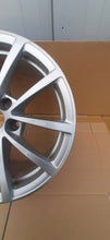 Load image into Gallery viewer, 1x Alufelge 17 Zoll 7.5&quot; 5x112 36ET Glanz Silber 4K0601025 Audi A6 C8 Rim Wheel