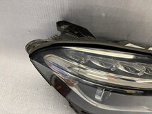Laden Sie das Bild in den Galerie-Viewer, Frontscheinwerfer Mercedes-Benz Gla A1569061800 Bi-Xenon Rechts Headlight SCH3442527350pn