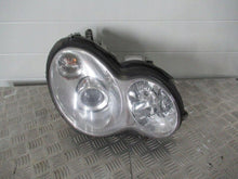 Load image into Gallery viewer, Frontscheinwerfer Mercedes-Benz W203 A2038203861 Xenon Rechts Headlight SCH8495590936ek