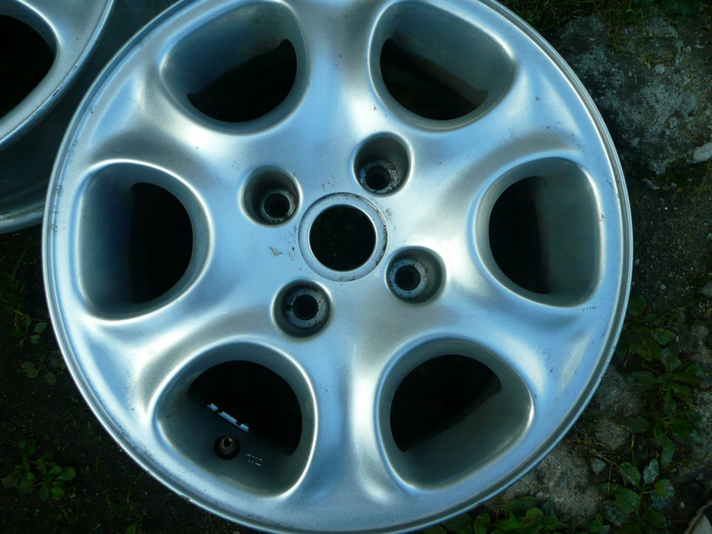 1x Alufelge 14 Zoll 5.5" 4x108 24ET Glanz Silber Peugeot Rim Wheel FEL6214563427pp