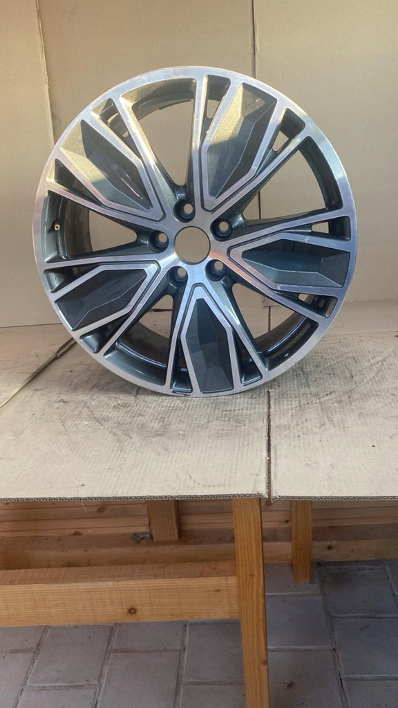 1x Alufelge 19 Zoll 8.0" 5x112 44ET 8B3601025AT Audi A5 Rim Wheel FEL1883189130ti