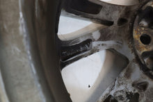 Laden Sie das Bild in den Galerie-Viewer, 1x Alufelge 16 Zoll 7.0" 5x105 41ET Glanz Silber 39078765 Opel Astra K Rim Wheel FEL7307049237zb