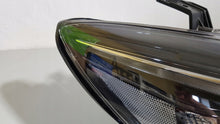 Laden Sie das Bild in den Galerie-Viewer, Frontscheinwerfer Mazda Gj Full LED Rechts Scheinwerfer Headlight