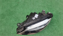 Laden Sie das Bild in den Galerie-Viewer, Frontscheinwerfer Mercedes-Benz W205 A2059062106KZ LED Links Headlight