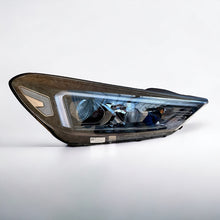 Laden Sie das Bild in den Galerie-Viewer, Frontscheinwerfer Hyundai Tucson 92102-D7500 LED Rechts Scheinwerfer Headlight