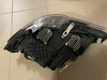 Laden Sie das Bild in den Galerie-Viewer, Frontscheinwerfer BMW F11 F10 7343912 Xenon Rechts Scheinwerfer Headlight