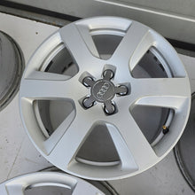 Load image into Gallery viewer, 4x Alufelge 17 Zoll 7.0" 5x112 25ET Glanz Silber 4G8601025H Audi C6 A4 B8 FEL6047405553ym