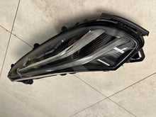 Laden Sie das Bild in den Galerie-Viewer, Frontscheinwerfer Lynk &amp; Co 01 8888454522 LED Links Scheinwerfer Headlight SCH7490804752nn