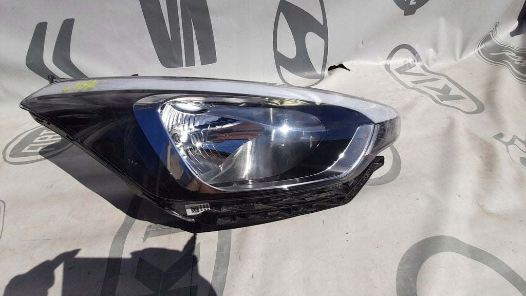 Frontscheinwerfer Hyundai I20 RKC1920 Rechts Scheinwerfer Headlight SCH6624270241is