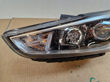 Laden Sie das Bild in den Galerie-Viewer, Frontscheinwerfer Hyundai I30 III G4921-21030 Links Scheinwerfer Headlight SCH2003578694lj