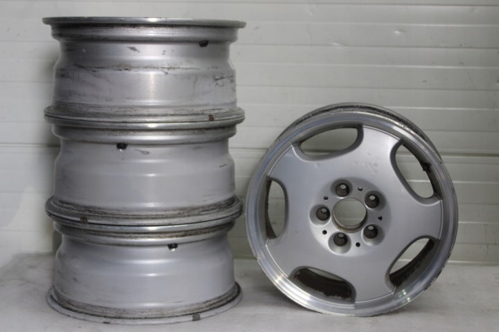 4x Alufelge 16 Zoll 7.0" 5x112 37ET Glanz Silber A2084010102 Mercedes-Benz W210 FEL2354113835vg
