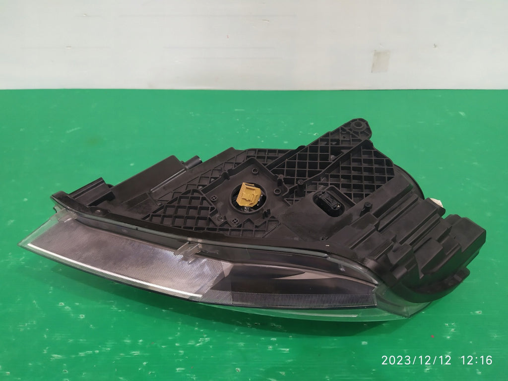 Frontscheinwerfer Skoda Superb III 3V1941016A Bi-Xenon Rechts Headlight