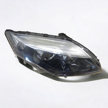 Laden Sie das Bild in den Galerie-Viewer, Frontscheinwerfer Renault Laguna III 260107534R Rechts Scheinwerfer Headlight