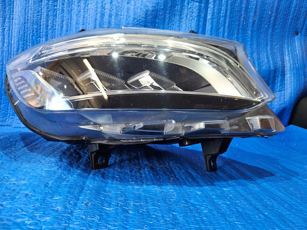 Frontscheinwerfer Mercedes-Benz Sprinter A9109065800 LED Rechts Headlight