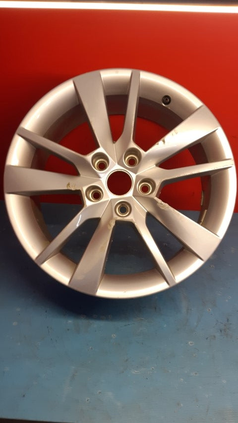 1x Alufelge 17 Zoll 7.0" 5x112 49ET 5E0601025BG Skoda Octavia Rim Wheel