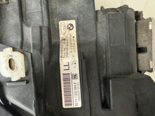 Laden Sie das Bild in den Galerie-Viewer, Frontscheinwerfer BMW 3 E91 E90 Rechts Scheinwerfer Headlight