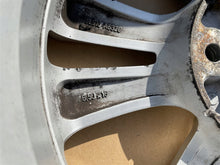 Load image into Gallery viewer, 1x Alufelge 16 Zoll 6.5&quot; 5x114.3 50ET 52910-A6320 Hyundai I30 Rim Wheel