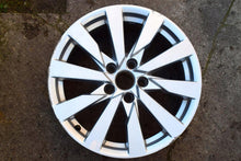 Load image into Gallery viewer, 1x Alufelge 17 Zoll 7.5&quot; 5x112 43ET Glanz Silber 8V0601025DE Audi Rim Wheel