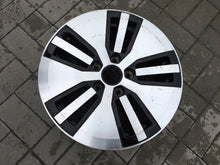 Load image into Gallery viewer, 1x Alufelge 16 Zoll 6.5&quot; 5x112 46ET 5G0071497 VW Golf Vii Rim Wheel