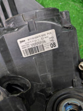 Laden Sie das Bild in den Galerie-Viewer, Frontscheinwerfer Toyota Auris 89901357 89901943 Rechts Scheinwerfer Headlight SCH2227805823ph