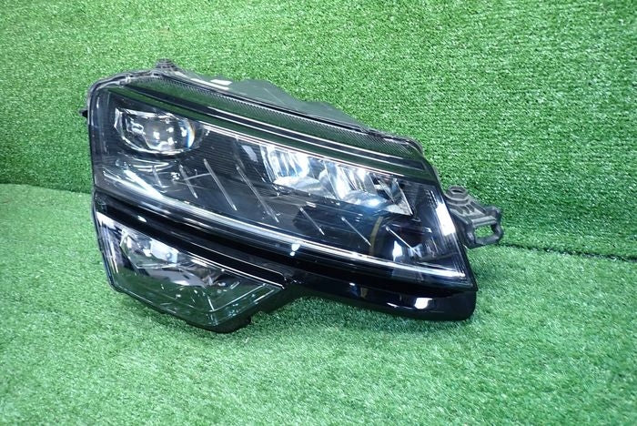 Frontscheinwerfer Skoda Karoq Rechts Scheinwerfer Headlight SCH7931820842fj