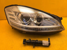 Laden Sie das Bild in den Galerie-Viewer, Frontscheinwerfer Mercedes-Benz W221 A2218207259 Xenon Rechts Headlight SCH2390726271cc