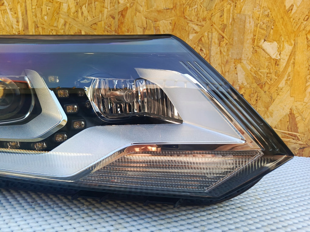 Frontscheinwerfer VW Tiguan 5N1941752 Bi-Xenon Rechts Scheinwerfer Headlight