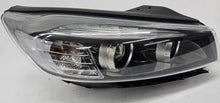 Load image into Gallery viewer, Frontscheinwerfer Kia Sorento III 92102-C5100 Rechts Scheinwerfer Headlight