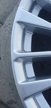 Laden Sie das Bild in den Galerie-Viewer, 1x Alufelge 18 Zoll 8.0" 5x112 39ET Glanz Silber 4K0601025CC Audi A6 Allroad A4 FEL8118402276dg