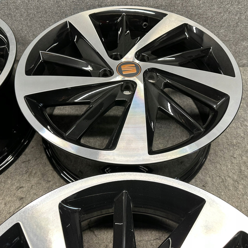 4x Alufelge 18 Zoll 7.5" 5x112 51ET Glanz Grau 5F0601025E Mg Leon Rim Wheel FEL1115442671gp