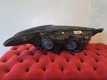Laden Sie das Bild in den Galerie-Viewer, Frontscheinwerfer Ford Mondeo ES7313W030ED Links Scheinwerfer Headlight SCH6831810025vk