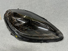 Load image into Gallery viewer, Frontscheinwerfer Porsche Macan 95b 95B941016F LED Rechts Scheinwerfer Headlight SCH6665759849ct