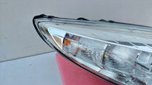 Laden Sie das Bild in den Galerie-Viewer, Frontscheinwerfer Renault Megane III 260108719R Rechts Scheinwerfer Headlight