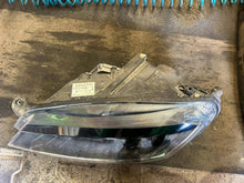 Laden Sie das Bild in den Galerie-Viewer, Frontscheinwerfer Skoda Superb III 3V1941015A Links Scheinwerfer Headlight