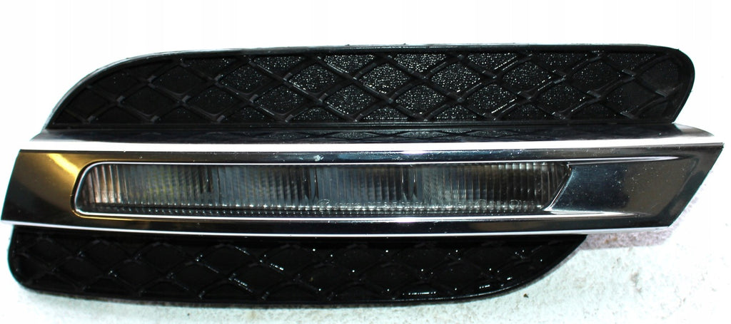 Rückleuchte Mercedes-Benz A1668800824 A1668842222 A1668200756 A2040065501 Rechts