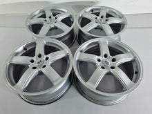 Laden Sie das Bild in den Galerie-Viewer, 4x Alufelge 17 Zoll 7.5" 5x112 38ET Glanz Silber Audi Rim Wheel FEL9627765818vy