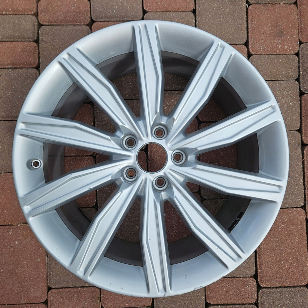 1x Alufelge 19 Zoll 8.5" 5x112 40ET Glanz 4K0601025G Audi A6 B8 Passat Rim Wheel FEL7501215669fu