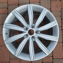 Load image into Gallery viewer, 1x Alufelge 19 Zoll 8.5" 5x112 40ET Glanz 4K0601025G Audi A6 B8 Passat Rim Wheel FEL7501215669fu