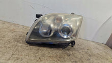 Laden Sie das Bild in den Galerie-Viewer, Frontscheinwerfer Toyota Avensis Links Scheinwerfer Headlight SCH4182430818st