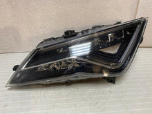 Laden Sie das Bild in den Galerie-Viewer, Frontscheinwerfer Seat Leon 5F1941007J Full LED Links Scheinwerfer Headlight SCH6470068549sw