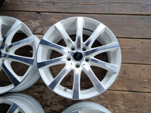 Laden Sie das Bild in den Galerie-Viewer, 4x Alufelge 17 Zoll 7.5" 5x112 35ET Glanz Weiß Audi A4 Rim Wheel FEL5817188272la