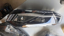 Laden Sie das Bild in den Galerie-Viewer, Frontscheinwerfer VW Polo 2G1941035B LED Links Scheinwerfer Headlight