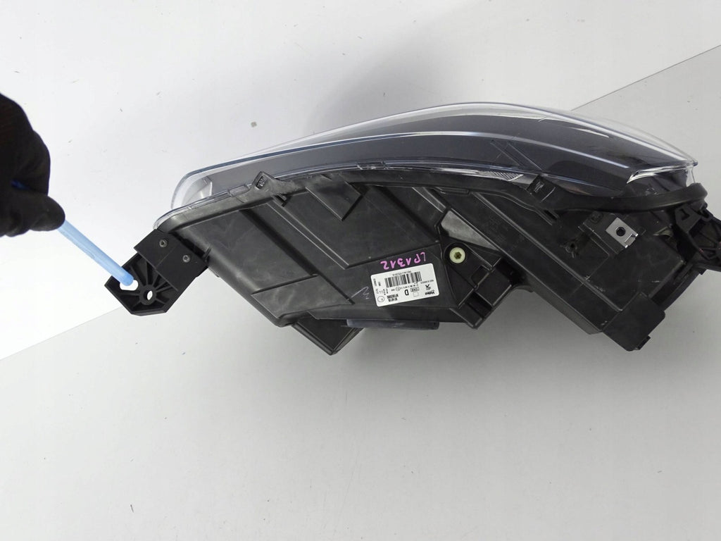 Frontscheinwerfer Peugeot Partner Rifter 9816826880 Rechts Headlight SCH5008658236ad
