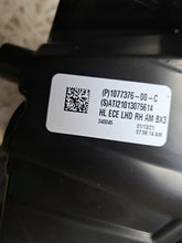 Laden Sie das Bild in den Galerie-Viewer, Frontscheinwerfer Tesla 3 1077376-00-C FULL LED Rechts Scheinwerfer Headlight