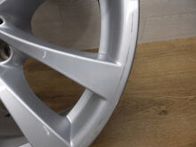 Laden Sie das Bild in den Galerie-Viewer, 1x Alufelge 17 Zoll 8.0" 5x120 34ET 6859025 BMW 3 E91 E90 Rim Wheel FEL5194402346ia